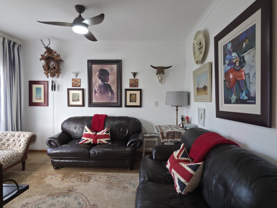 3 Bedroom Property for Sale in Wavecrest Eastern Cape
